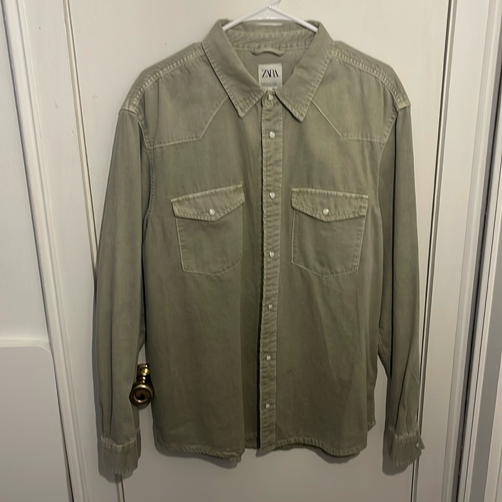XL Zara long sleeve Snap-Button Down